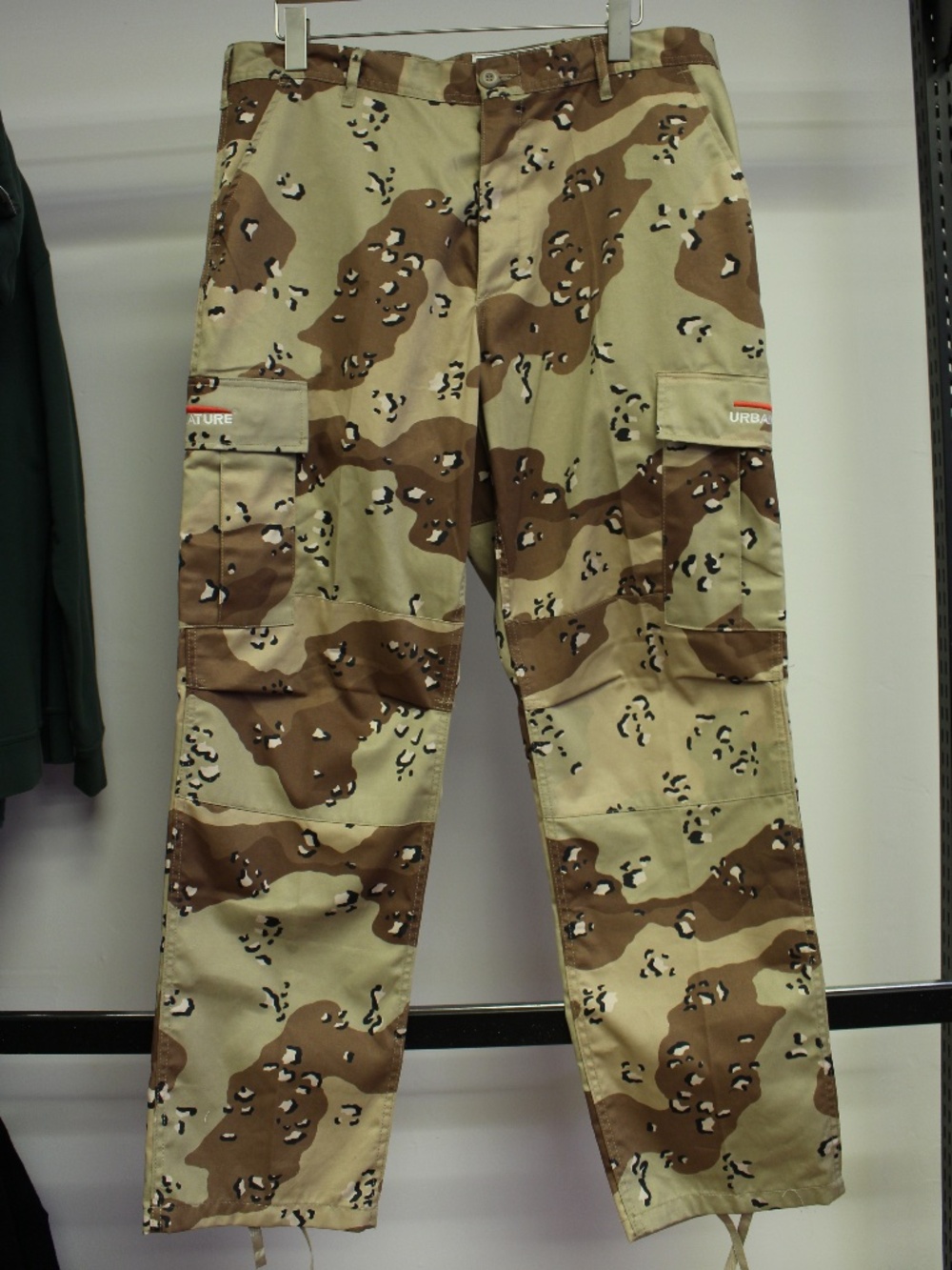Urbanauture Camo Cargo Pants - Camo, 40